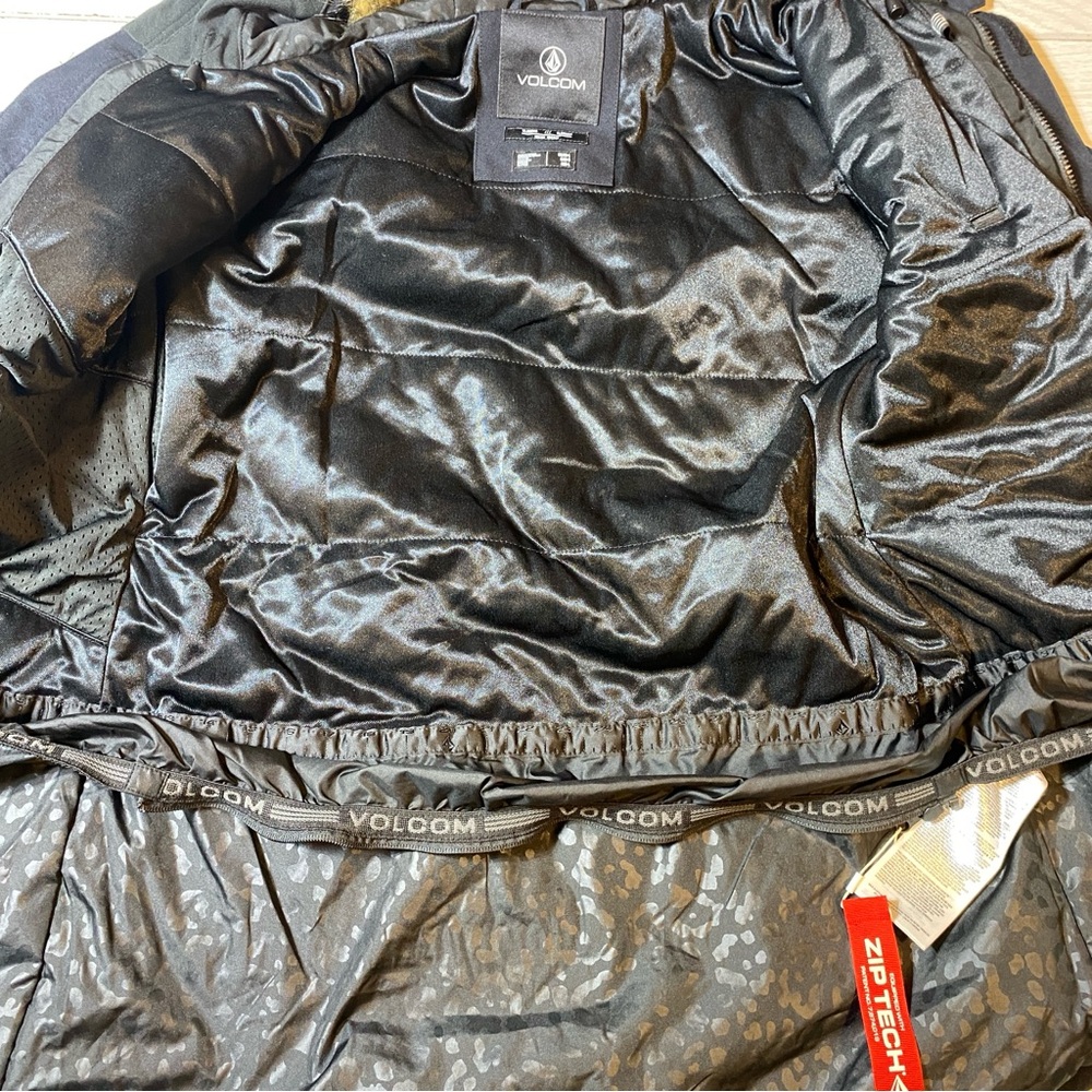 Volcom Shadow Insulated Ski Snowboard Outdoors Jacket - Women's Size L NWOT - Picture 11 of 13